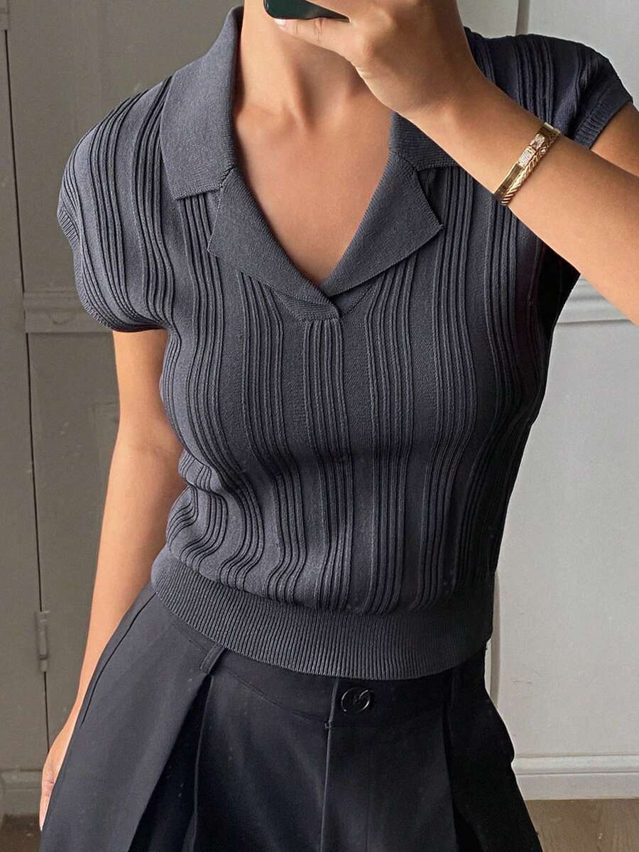 DAZY 女士纯色纹理条纹翻领修身休闲针织上衣，春秋季 - 灰色 - 查看 1