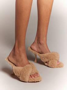 SHUZIA 女士时尚性感舒适蓬松羊毛高跟凉鞋 - 米色 - 查看 2