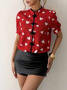 Chiquease 女士爱心印花立领撞色纽扣短袖修身衬衫，适合情人节、约会、日常穿着、夏季上衣，优雅百搭，适合度假、节日等场合。 - 紅色 - 查看 3