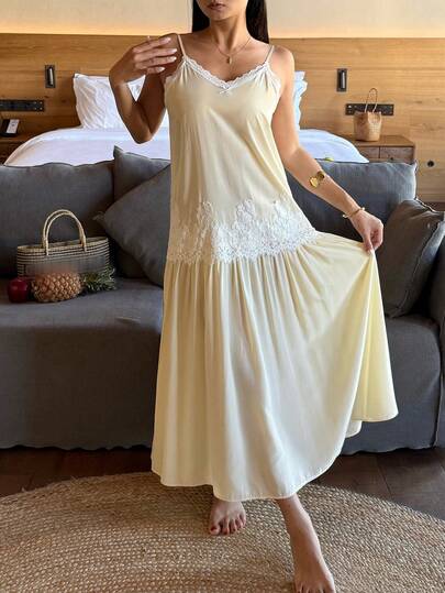DAZY 度假风浪漫蕾丝拼接吊带长款A字型女士睡裙