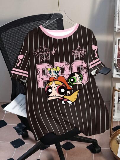 THE POWERPUFF GIRLS X SHEIN Plus size dames casual modieus streetwear T-shirt met cartoonletters en strepenprint, losvallende pasvorm, zomer