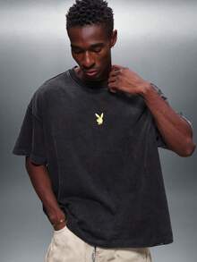 PLAYBOY X SUMWON 宽松版型圆领短袖T恤，背面印有1953年档案图案 - 黑色 - 查看 5