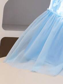 Kleine Mädchen Blaues Blumen Mesh-Ärmelloses Patchwork Kleid, Sommer Kinder Süßes Mini Kleid - Blau - Übersicht 3