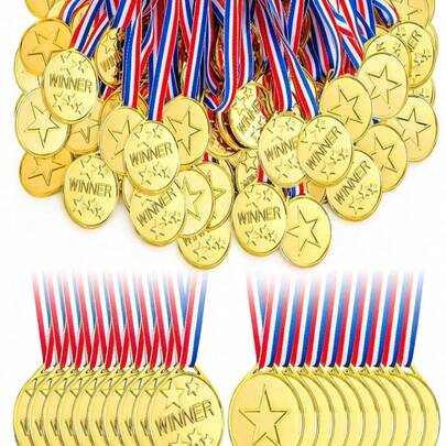 200 huy chương mini bằng nhựa màu vàng, quà tặng nhiều món cho các bữa tiệc, thích hợp cho các trò chơi và lễ kỷ niệm, đồ trang trí giỏ quà, hoàn hảo cho các bữa tiệc, trò chơi, sự kiện thể thao và các cuộc thi tài năng, chất liệu PP bền, tuyệt vời cho các trò chơi, lễ kỷ niệm, các cuộc thi thể thao, cuộc thi tài năng, cuộc thi đánh vần, tiệc sinh nhật và các hoạt động nhóm, các buổi họp mặt ngày lễ.