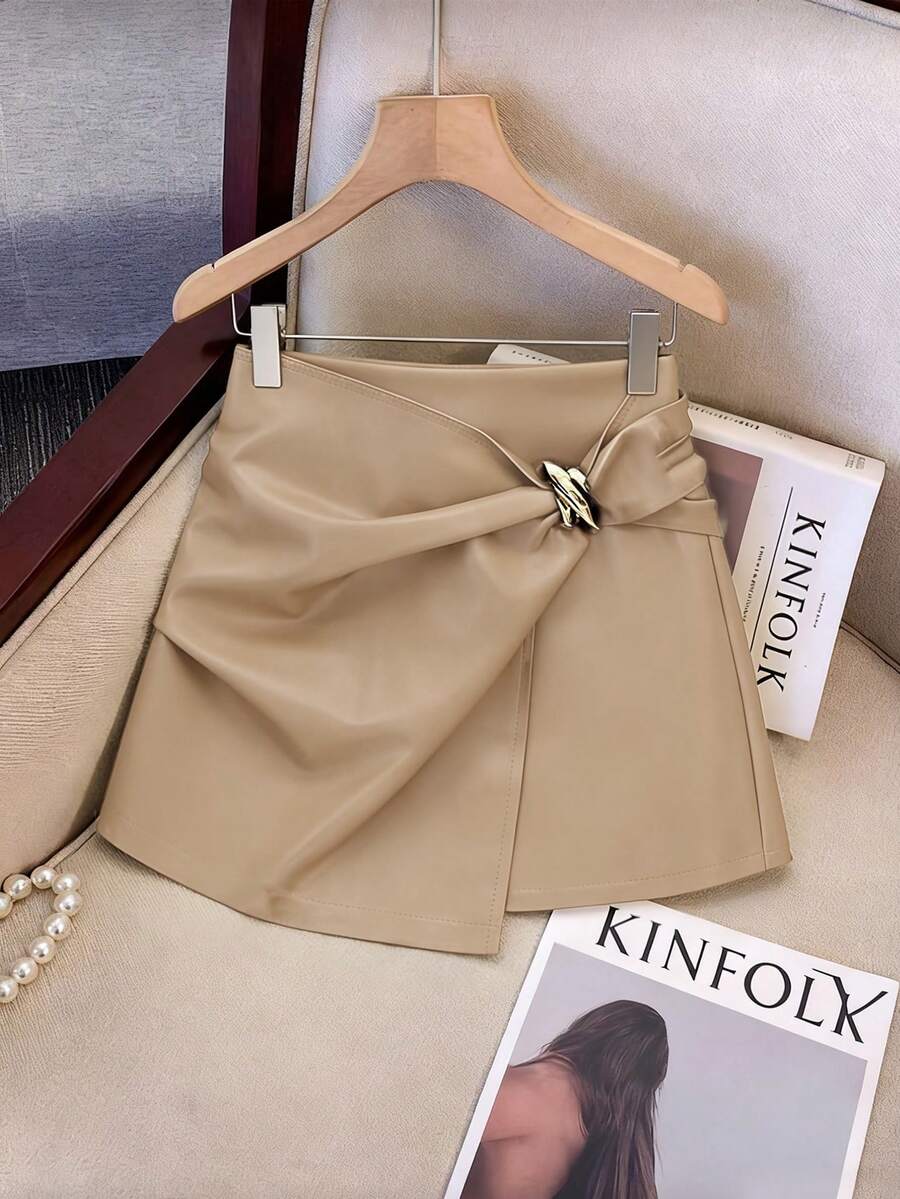 Franclia 女士时尚优雅派对百搭不对称金属扣装饰皮裙 - 杏色 - 查看 1