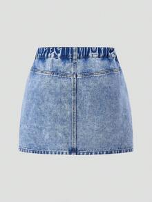 SHEIN MOD 大码夏季休闲牛仔裙，饰有铆钉和水钻，适合夏季、春季、夏季派对、优雅派对、婚礼宾客、毕业典礼等场合，也适合度假穿着。这款浅色水洗牛仔裙饰有珍珠和水钻，尽显奢华质感。 - 藍色 - 查看 2