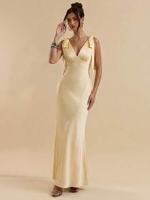 SHEIN BAE 性感简约纯色奶油黄深V领露背蝴蝶结连衣裙，适合派对、鸡尾酒会、正式场合、伴娘、生日、圣诞节、商务休闲等场合。 - 淡黃色 - 查看 5
