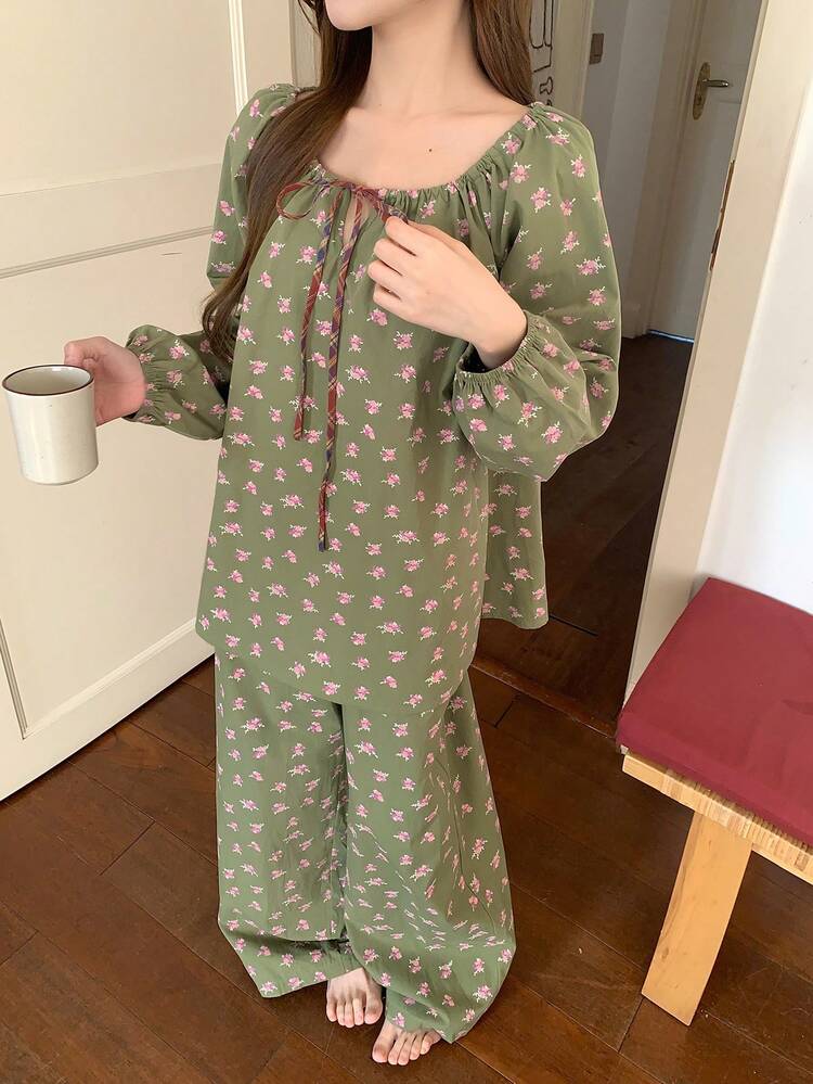 DAZY Conjunto de pijama holgado para mujer con cuello con cordón, mangas farol y fruncido con estampado floral diminuto - Verde - Añade 11