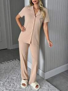 EURMUSE 甜心撞色滚边睡衣套装 – 粉色短袖纽扣家居服，适合情人节和温馨夜晚 - 杏色 - 查看 3