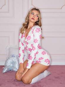 Women's Sweet Cute Y2K Contrast Floral Print V-Neck Button Long Sleeve Knit Jumpsuit, Slim Fit - White - View 4