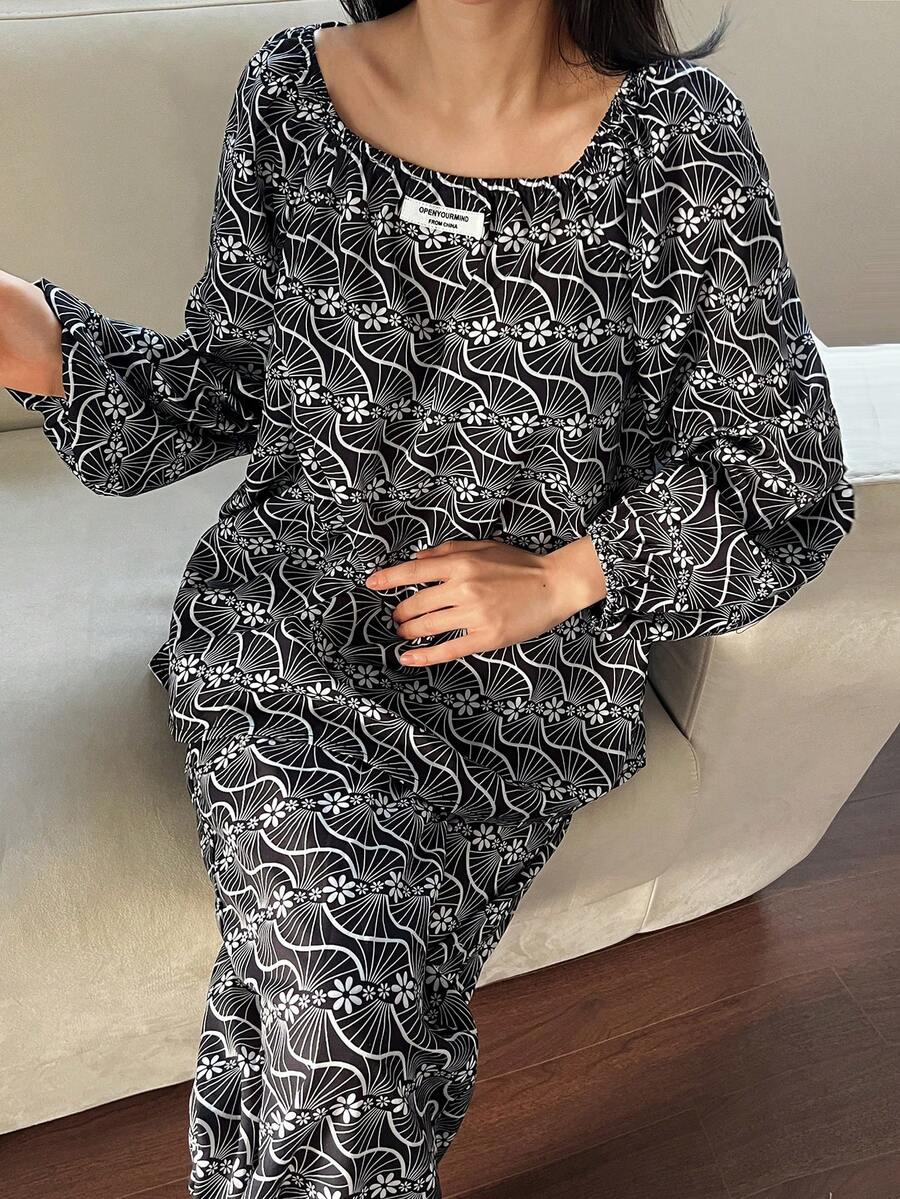 DAZY Conjunto de pijama de mujer con mangas de linterna holgadas, estampado floral decorativo y etiqueta tejida - Negro - Ver 1