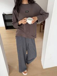 DAZY 2pcs Women Casual Set: Loose Fit Long Sleeve T-Shirt With English Woven Label & Plaid Pants - Grey - View 3