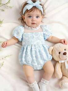 SHEIN 两件套包括：1件优雅的荷叶边领连体衣（带泡泡袖）和1个配套发带，适合女婴。 - 藍色 - 查看 7