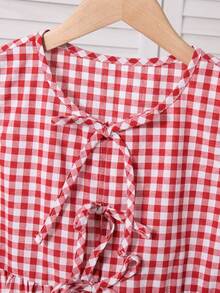 SHEIN 少女红色格子系带蝴蝶结无袖荷叶边下摆衬衫 - 紅色 - 查看 5