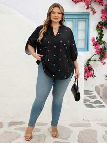 SHEIN CURVE+ 加大码女式V领爱心印花休闲日常通勤中袖衬衫/情人节/大码女式V领爱心印花休闲日常通勤中袖衬衫 - 彩色 - 查看 7