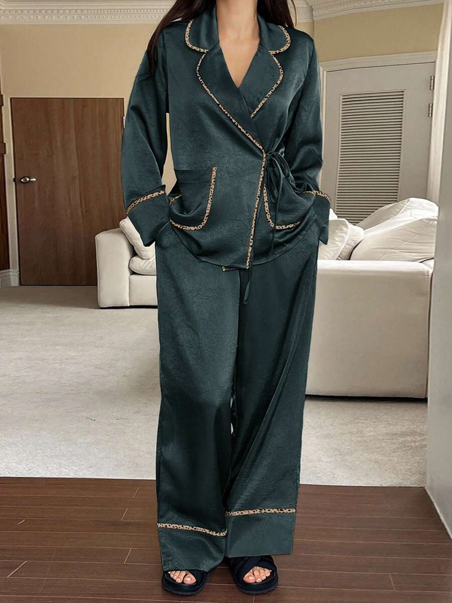 DAZY 两件套女士睡衣套装，采用纹理缎面面料，饰以撞色波点滚边和翻领，秋季款 - 藍色 - 查看 1