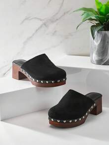 Solezae Women's Retro Fashion Studded Thick Heel Fashion And Comfortable Slip-On Mules Valentine's Day - Black - View 6