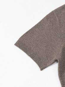 EMERY ROSE Blusa minimalista de cuello en V de unicolor - Marrón - Ver 3