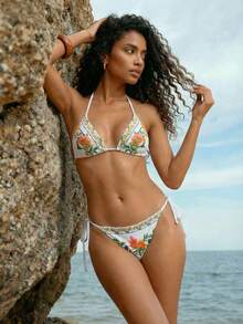 CAJUNI 白色夏季针织修身三角挂脖上衣，系带可调节，低腰侧系带比基尼泳裤，刺绣花卉图案，波西米亚风沙滩装，度假泳装，复古花卉沙滩风，适合泳池派对和夏季假期，夏季度假装，春季服装，情人节，狂欢节服装，女士狂欢节服装，沙滩装，女士度假装，女士休闲装，派对装。 - 米色 - 查看 4