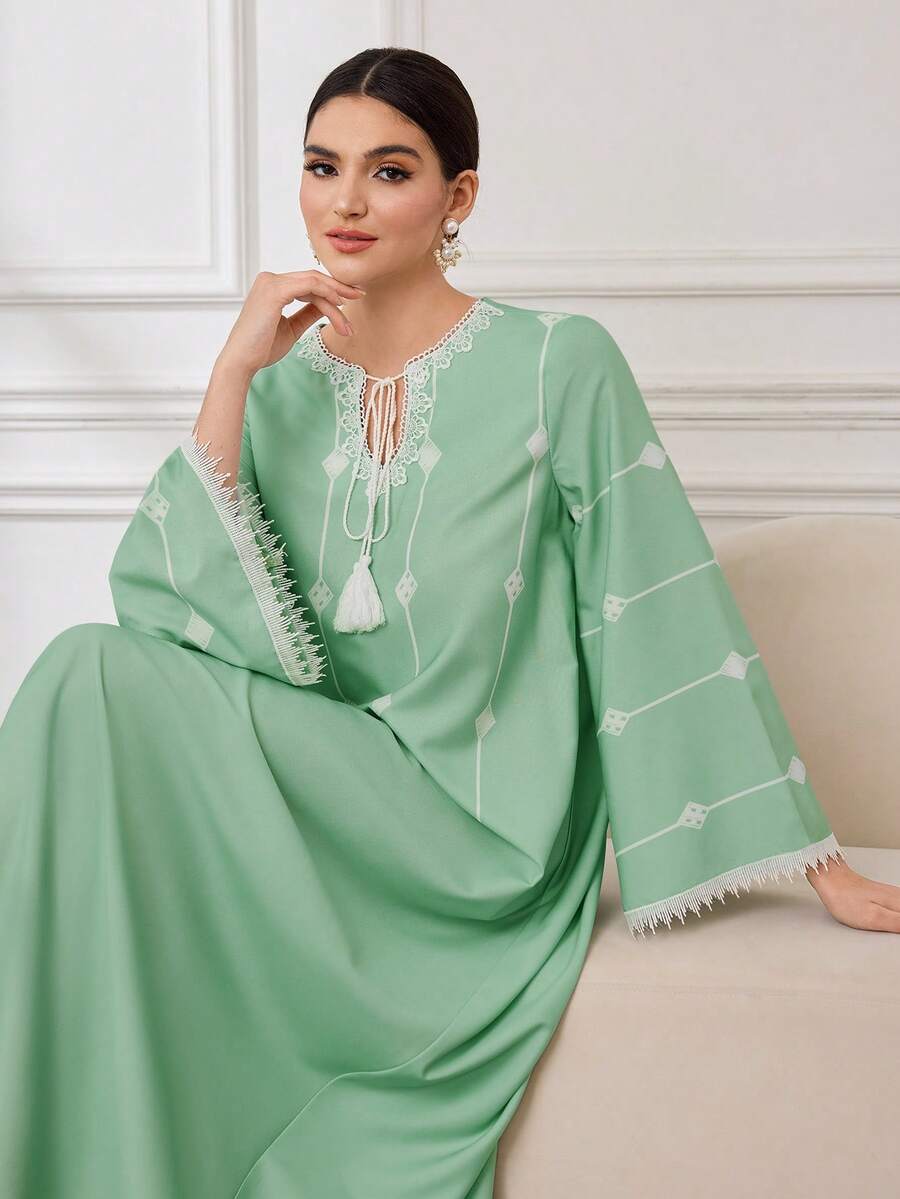 SHEIN Najma Đầm nữ kiểu dáng thường ngày in hoa, viền tua rua, cổ buộc dây. - màu xanh lá - Xem 1