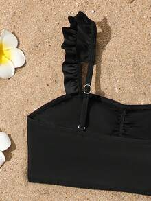 SHEIN 少女三件套比基尼：针织花边吊带背心、褶皱泳裤和印花罩裙。时尚、优雅、休闲的设计，适合游泳、夏季、海滩和度假。高腰比基尼套装，款式保守的比基尼套装，款式保守的两件式泳衣，度假装，少女两件套，花朵两件套，少女泳装，两件式黑色泳衣。 - 黑色 - 查看 5