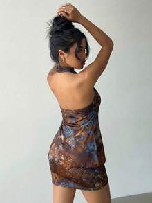 Aloruh 女士Y2K前卫性感紧身露背金属纽扣装饰迷你紧身夜店连衣裙，黑色 - 彩色 - 查看 6