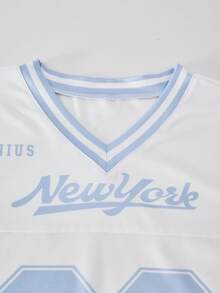 SHEIN ChillGRL 少女休闲字母条纹V领宽松T恤和数字图案T恤搭配时尚直筒工装裤两件套，春夏秋三季皆宜。 - 淺藍色 - 查看 8