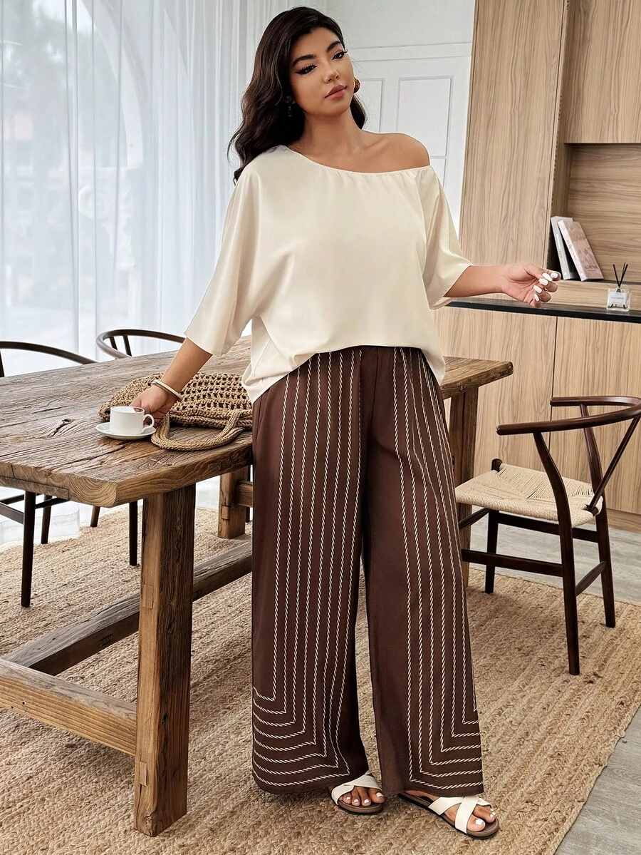 Weeklong Bộ đồ nữ cỡ lớn in hoa, thiết kế bất đối xứng vai, thích hợp cho mùa xuân/hè. - Nhiều màu - Xem 1