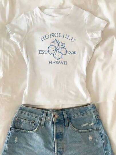 SHEIN ChillGRL Blusa corta de manga corta con cuello redondo y estampado floral y de letras para niña preadolescente, camiseta gráfica casual y cómoda para jóvenes, adecuada para uso diario, salidas y la escuela