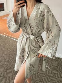 DAZY Blommigt tryckt texturerat chiffongtyg löst damkläder - Vitt - Visa 4