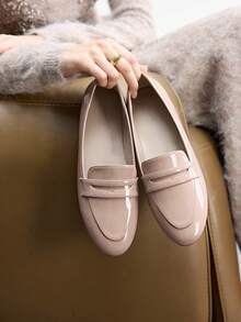 CUCCOO BIZCHIC Women's Round Toe Flat Coffee Color Loafers, Comfortable For Daily Commute, Dates, Gatherings, Shopping, And Office Wear