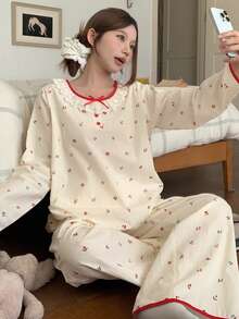 DAZY 碎花刺绣荷叶边领撞色滚边宽松女士睡衣套装 - 米色 - 查看 7