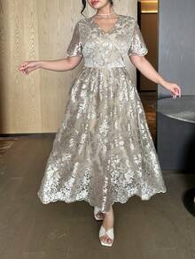 Dazy Plus Plus Size Women's Elegant Floral Lace V-Neck Long Dress, Suitable For Party And Spring/Summer - Beige - View 6