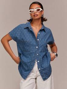 COSMINA 翻领露肩袖牛仔上衣，开襟牛仔上衣，波点图案牛仔上衣，口袋设计，蓝色牛仔上衣，休闲牛仔上衣，百搭牛仔上衣，女士夏季牛仔上衣，日常休闲，夏季波点女式衬衫，女士牛仔衬衫，纽扣上衣，波点衬衫 - 藍色 - 查看 2