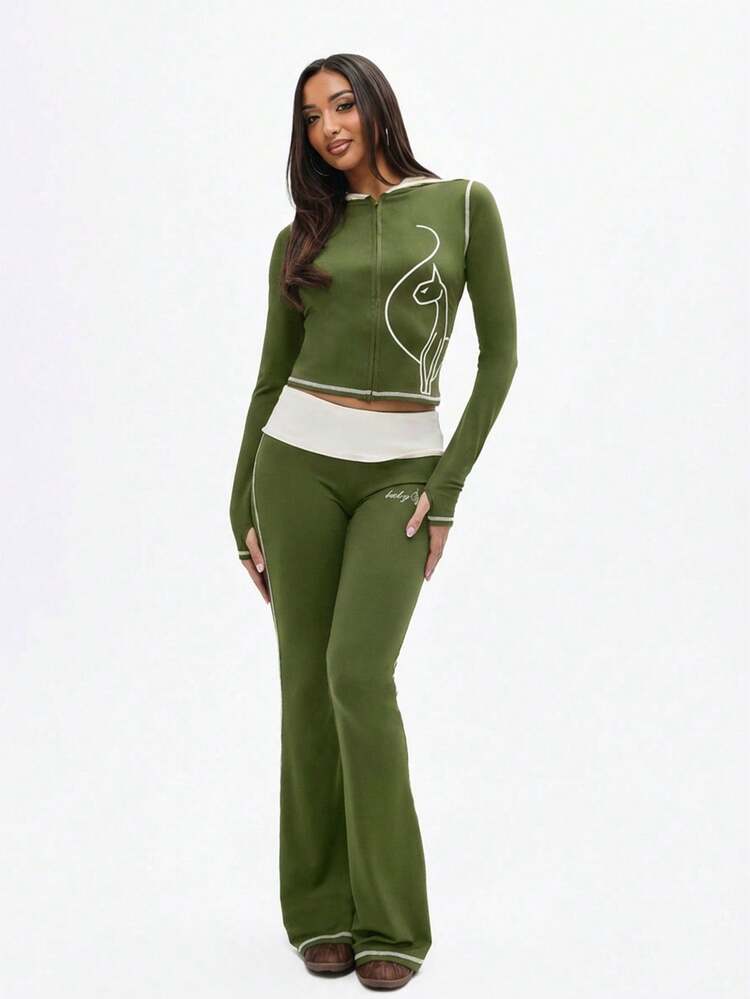 BABYPHAT Contrast Detail Flare Bottom Athletic Leggings With White Trim Accent Piping Figure Print Side Seam High Rise Stretchy Pants