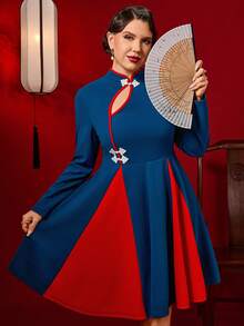 SHEIN Clasi Váy sườn xám phong cách Trung Hoa cỡ lớn dành cho nữ với nút thắt Trung Hoa và họa tiết lễ hội, dáng chữ A, tay lửng - Màu xanh lam - Xem 7
