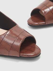 CUCCOO BIZCHIC 法式性感高跟女鞋细跟新款圆头气质明星同款搭扣空心鞋