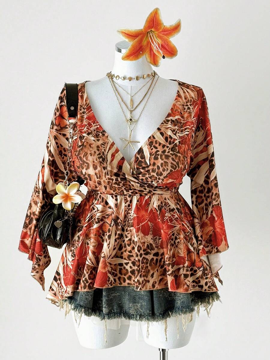 Sunspun 大码休闲交叉领印花修身腰部性感喇叭袖A字T恤 - 彩色 - 查看 1