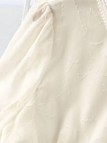 GlowEve CURVE 大码优雅法式蕾丝边提花A字短袖连衣裙，适合春夏穿着 - 彩色 - 查看 5