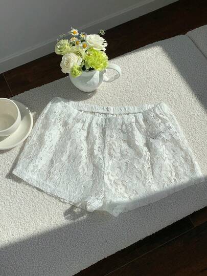 Comfortcana 2026 New Arrival Spring/Summer Fashionable Women's Sexy Lace Elastic Waist Shorts, Suitable For Summer Vacation Summer For Women Beach Shorts Beach Vacations Women 2000s Style White Short