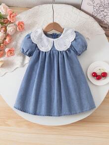 SHEIN Baby GirlContrast Ruffle Collar Blue Denim Puff Sleeve Smock Dress,Spring Outfits, Summer Outfits,Casual And Fashionable Vacation Outfits,Street Wear,2000s Style  ,Comfortable And Soft Denim,Vacation Outfits,Vacation Dress,Bow Dress,Daisy Dress,Round-Neck Dress - Light Wash - View 2
