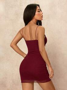 SHEIN PETITE Đầm mini ôm sát gợi cảm mới với ren phối họa tiết khoét lỗ, dây đeo mảnh, thích hợp cho tiệc tùng và hẹn hò, đầm hè cho nữ. - Màu Đỏ Sâu - Xem 3