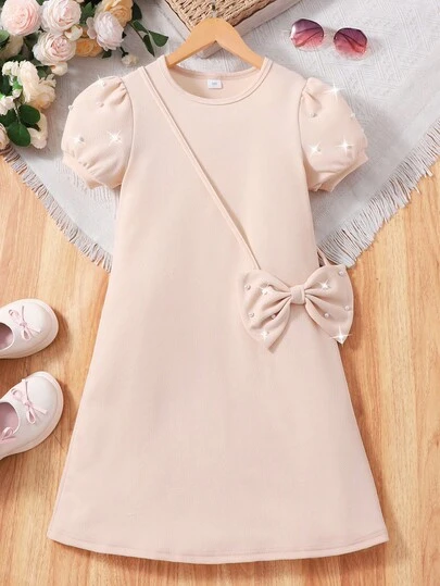 SHEIN Glamorique Kids 女童纯色珍珠装饰短袖连衣裙，配蝴蝶结和斜挎包