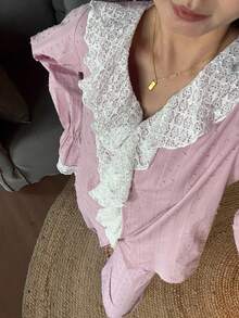 DAZY 女士睡衣套装，采用迷人的3D波点提花面料，饰以亮片刺绣和荷叶边下摆。 - 粉色 - 查看 10