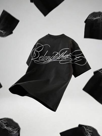 TOKVUE Camiseta de estilo callejero popular de los hombres INS "This City" con bordado en contraste, adecuada para festivales de música al aire libre, uso diario, reuniones con amigos, regalos para novio/esposo, aniversario, negro