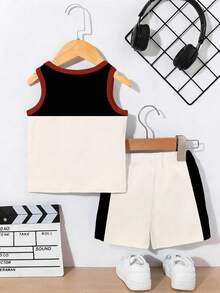 SHEIN Playful Pals 两件套男婴可爱运动休闲套装，包括一件印有品牌标志和数字的背心和一条印有数字的短裤，适合夏季户外穿着。 - 彩色 - 查看 2