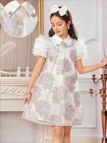 SHEIN فستان دانتيل	Tween Girls Floral Jacquard Satin Pleated Collar Rhinestone Decor Ruffle Hem Puff Sleeve Dress With Bow Headband, White Princess Dress, Suitable For Graduation Dance, Birthday Party, Valentine's Day, Flower Girl Dress, Gorgeous Palace Style - White - View 2