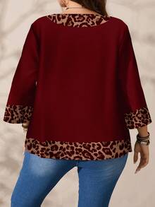 Mellowie Plus Size Women Casual All-Over Print Round Neck Loose 3/4 Sleeve Shirt, Autumn/Winter