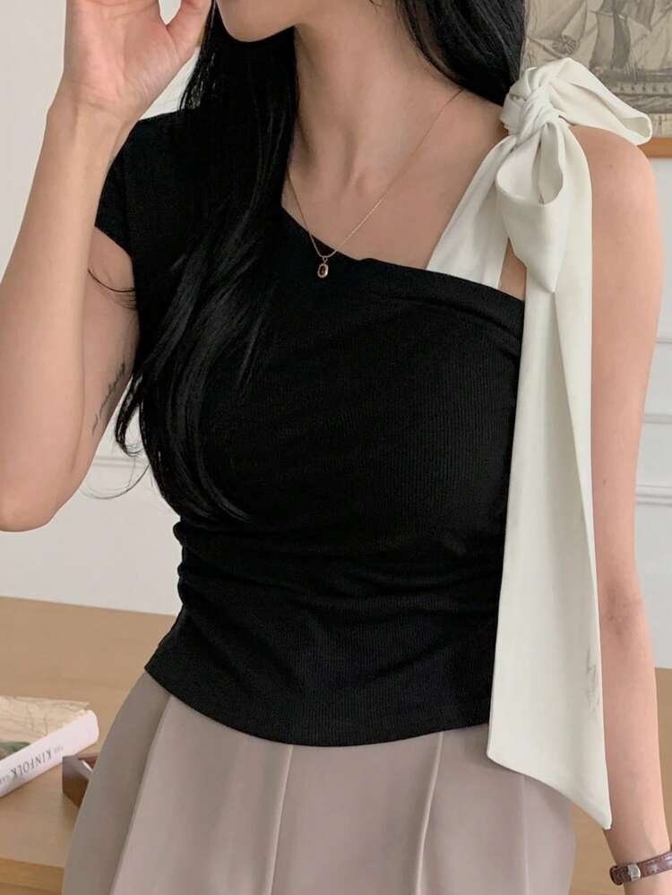 Women's Contrast Color Bow Decor T-Shirt