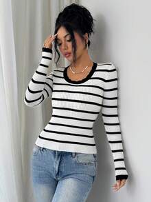 Louniche 时尚休闲荷叶边U领修身条纹设计女式毛衣 - 黑與白 - 查看 5